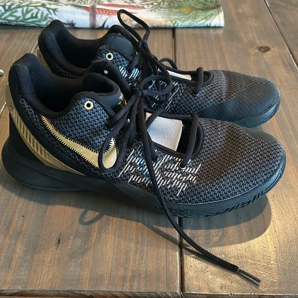 Shoes | Mens Nike Kyrie Size 9 12 Black And Gold Used  display picture 1